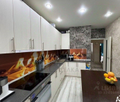 3-комн, 70кв м, этаж 1/5 Октябрьская улица, 10